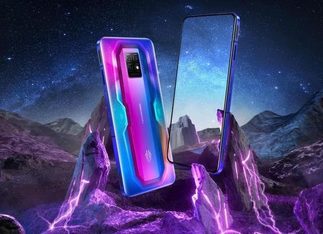 Раскрыты основные характеристики игрового смартфона Red Magic 8 Pro