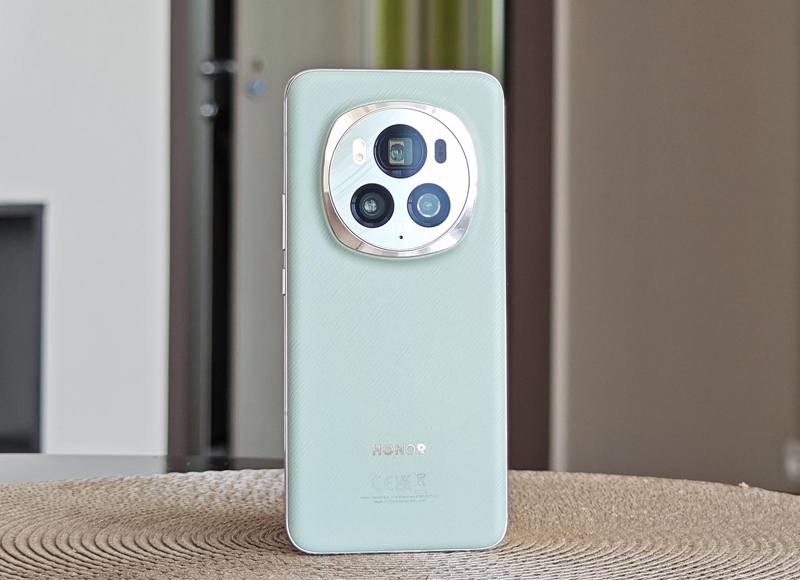 С чего начинались флагманы Honor: обзор смартфона Honor Magic первого поколения