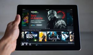 Как  можно закачать фильм на iPad или iPhone